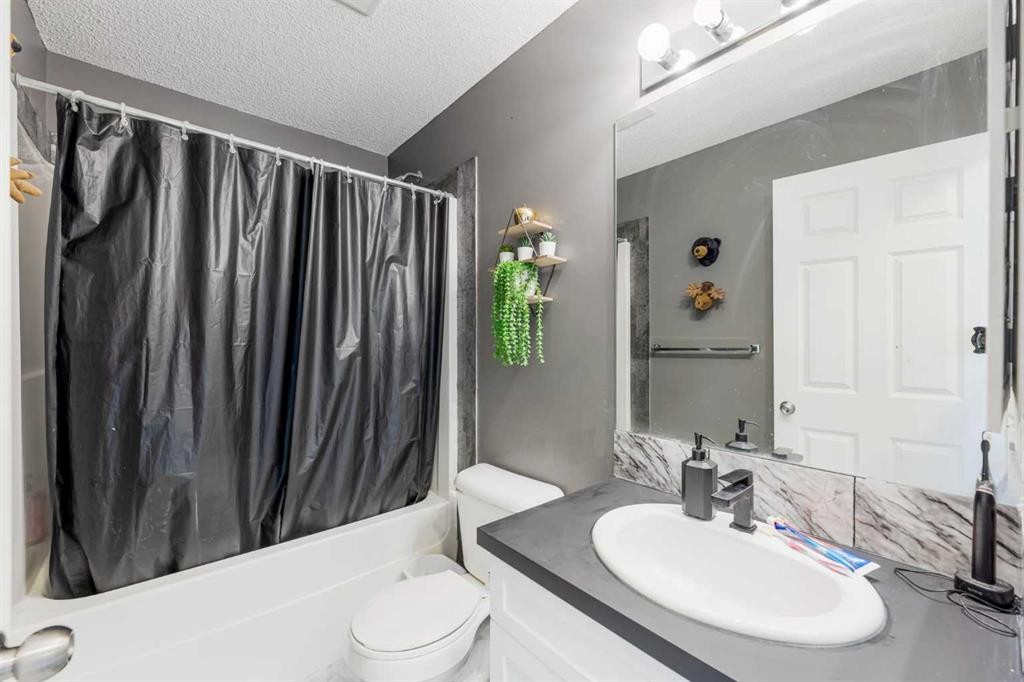 









71


Sunset

Road,
Cochrane,




AB
T4C 0H4

