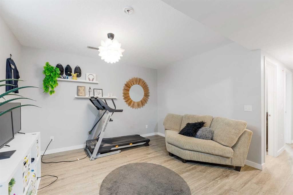 









71


Sunset

Road,
Cochrane,




AB
T4C 0H4

