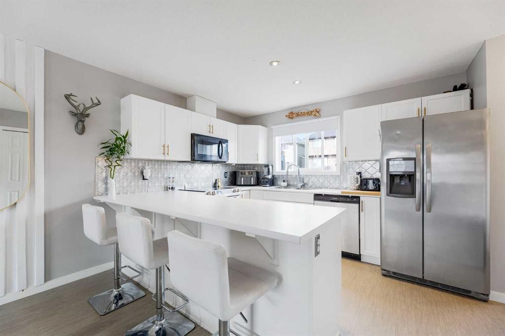 









71


Sunset

Road,
Cochrane,




AB
T4C 0H4

