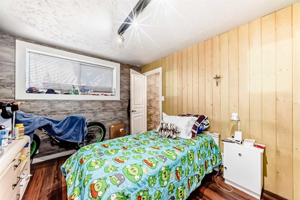 









2517


36

Street Southeast,
Calgary,




AB
T2B 0Y2

