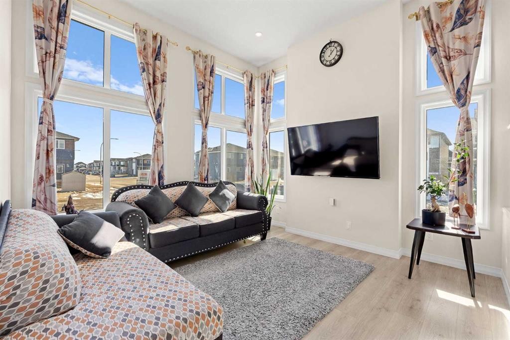 









6


Corner Glen

Common Northeast,
Calgary,




AB
T3N 2L5

