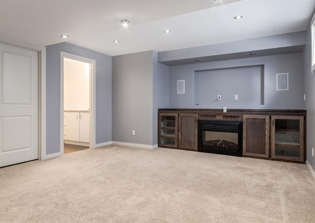 









113


Luxstone

Green Southwest,
Airdrie,




AB
T4B3B9

