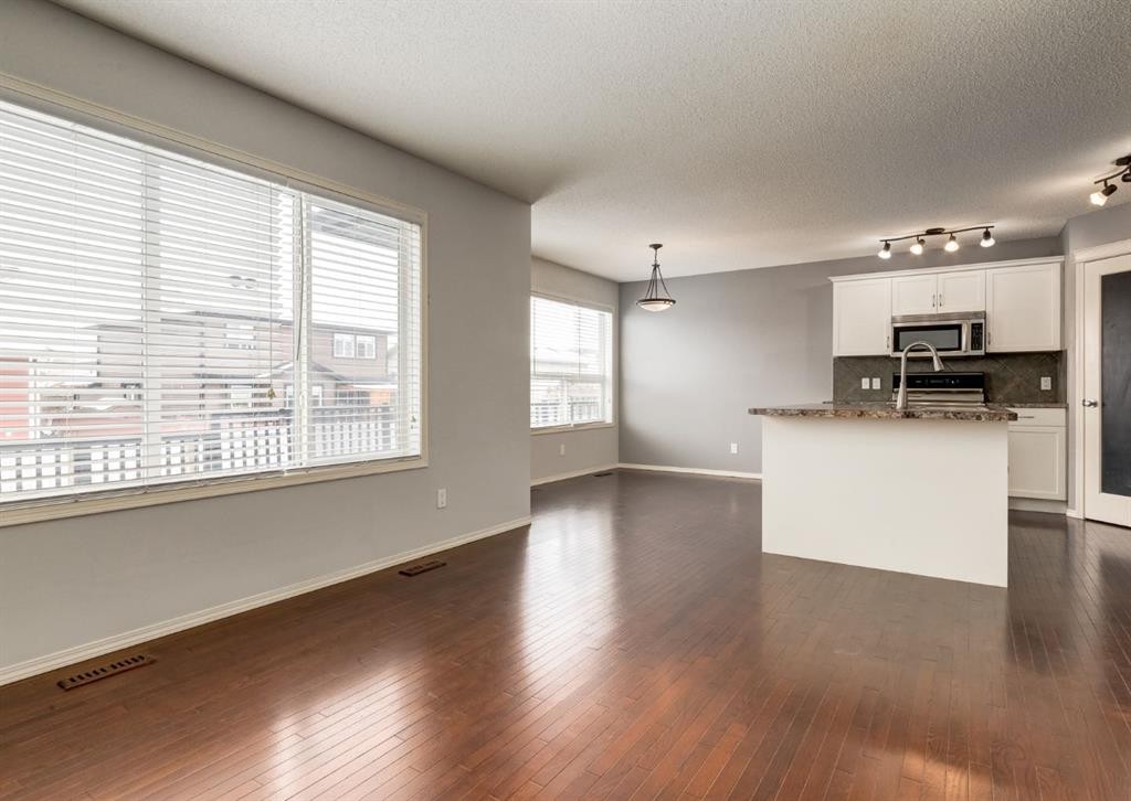 









113


Luxstone

Green Southwest,
Airdrie,




AB
T4B3B9

