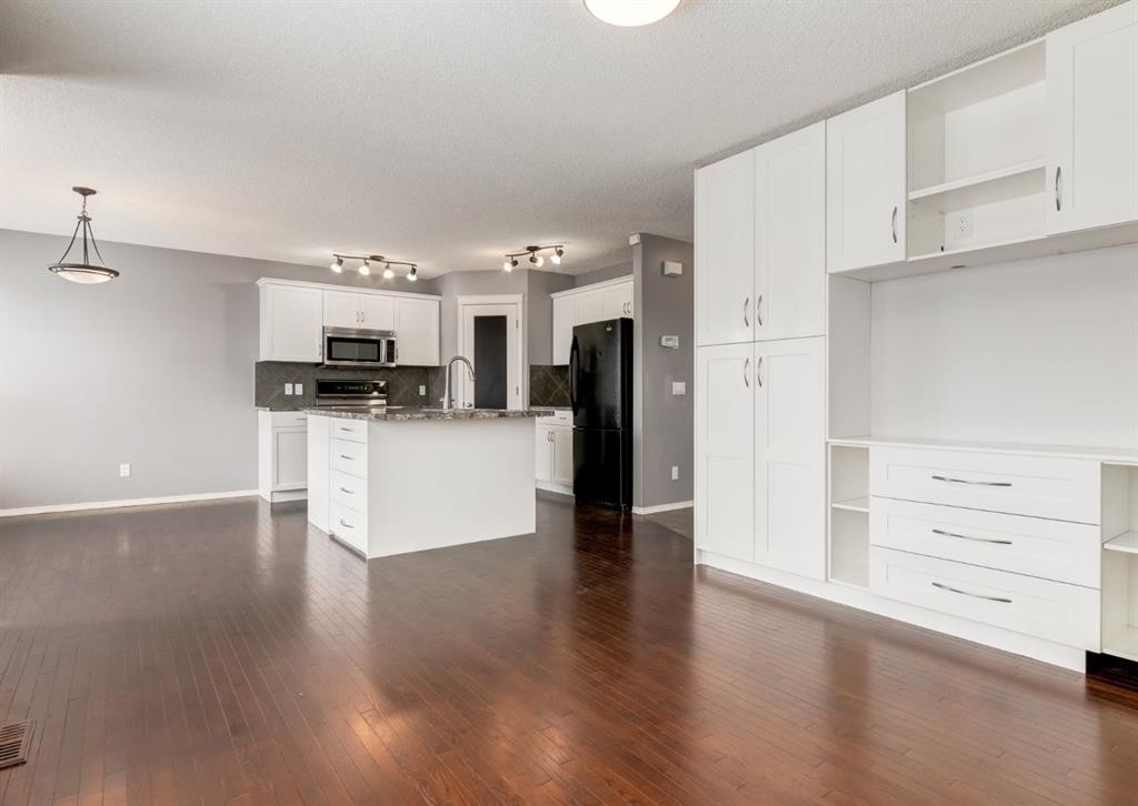 









113


Luxstone

Green Southwest,
Airdrie,




AB
T4B3B9

