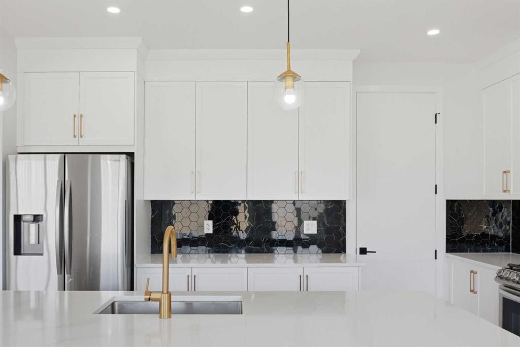









119


Carrington

Circle Northwest,
Calgary,




AB
T3P 0Y4


