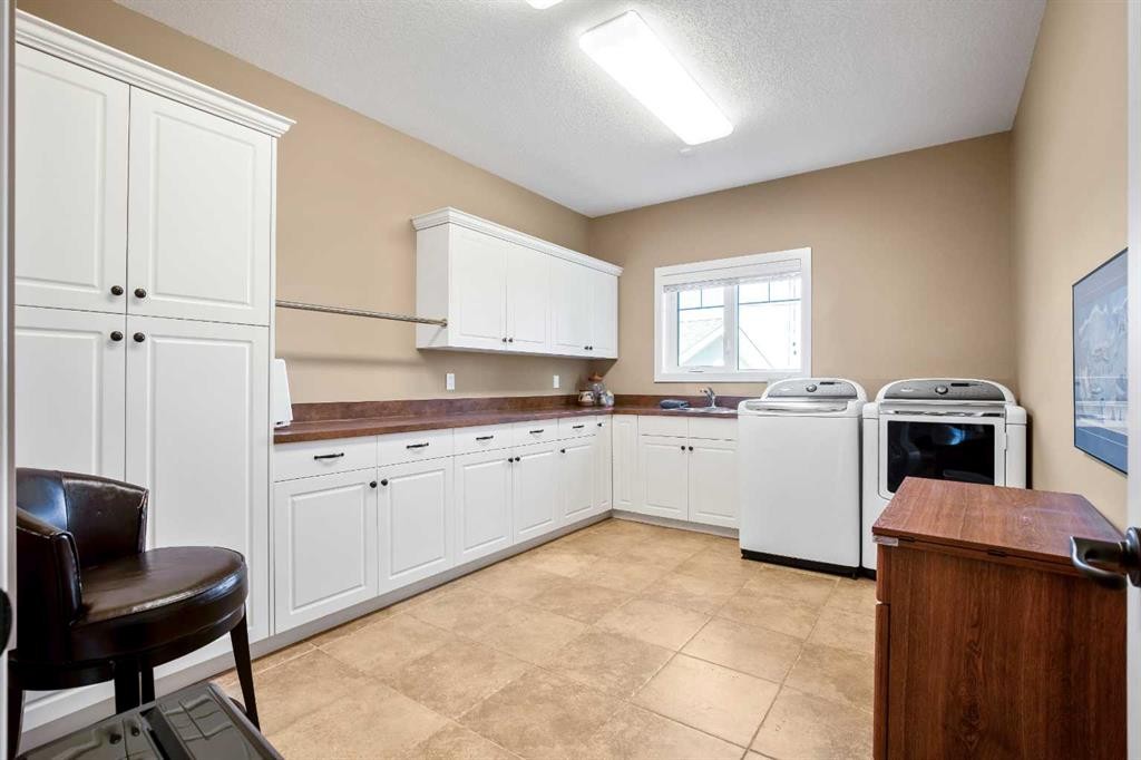 









341


1

Avenue Southeast,
Diamond Valley,




AB
T0L 0H0

