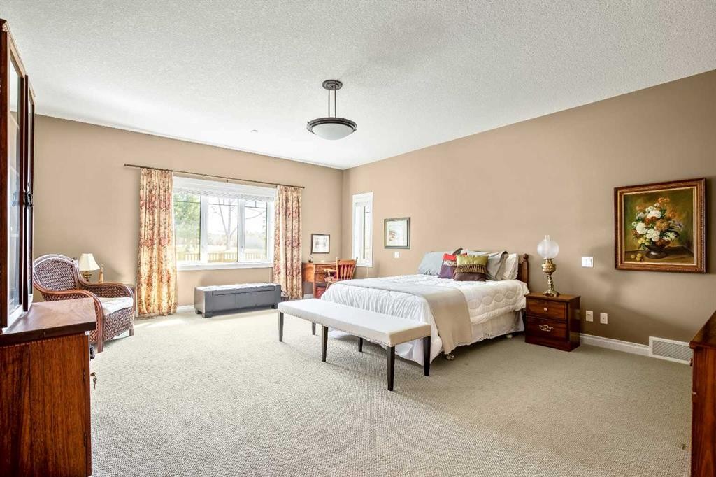 









341


1

Avenue Southeast,
Diamond Valley,




AB
T0L 0H0


