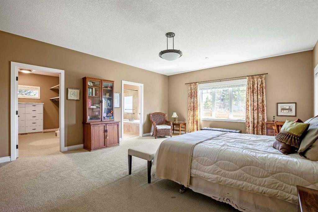 









341


1

Avenue Southeast,
Diamond Valley,




AB
T0L 0H0

