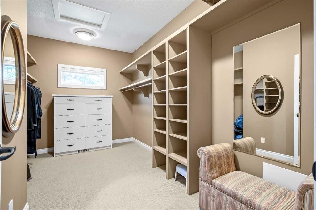 









341


1

Avenue Southeast,
Diamond Valley,




AB
T0L 0H0

