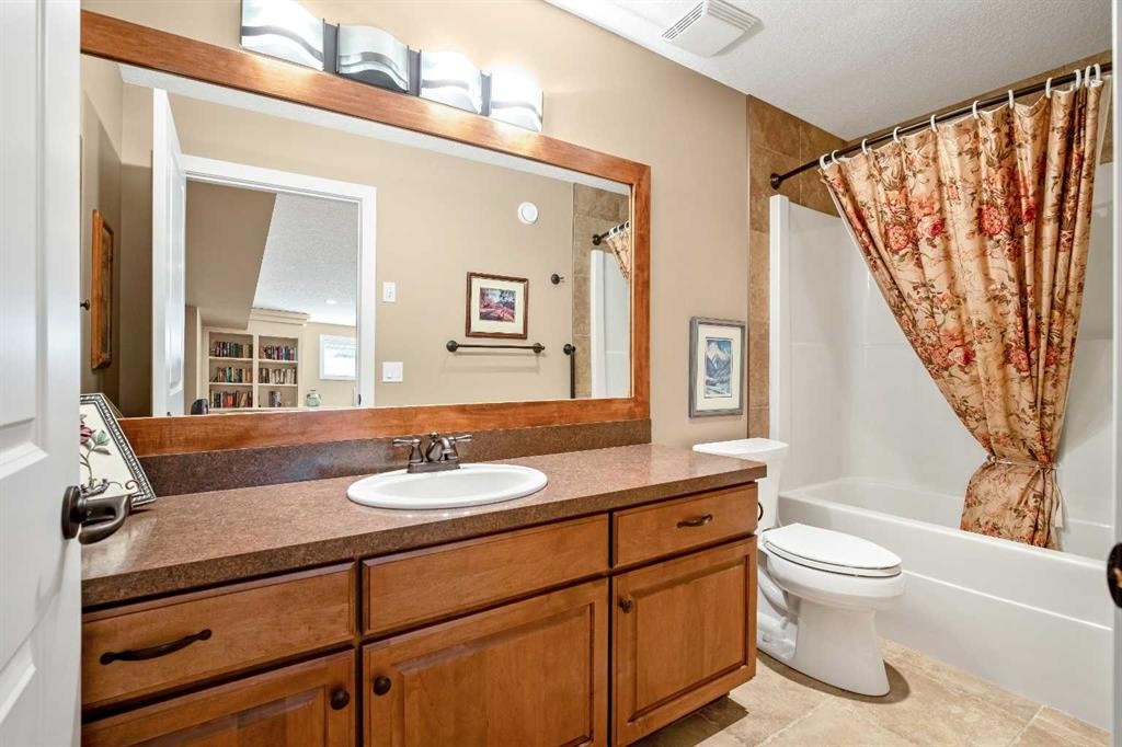 









341


1

Avenue Southeast,
Diamond Valley,




AB
T0L 0H0

