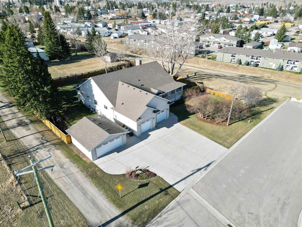









341


1

Avenue Southeast,
Diamond Valley,




AB
T0L 0H0

