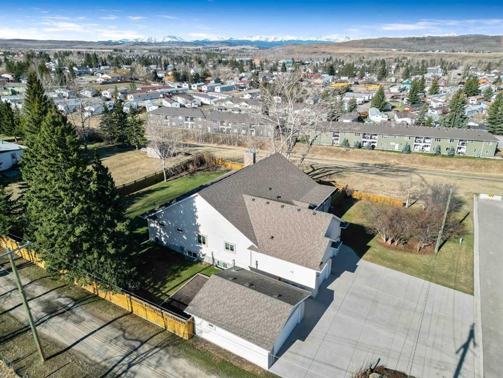 









341


1

Avenue Southeast,
Diamond Valley,




AB
T0L 0H0

