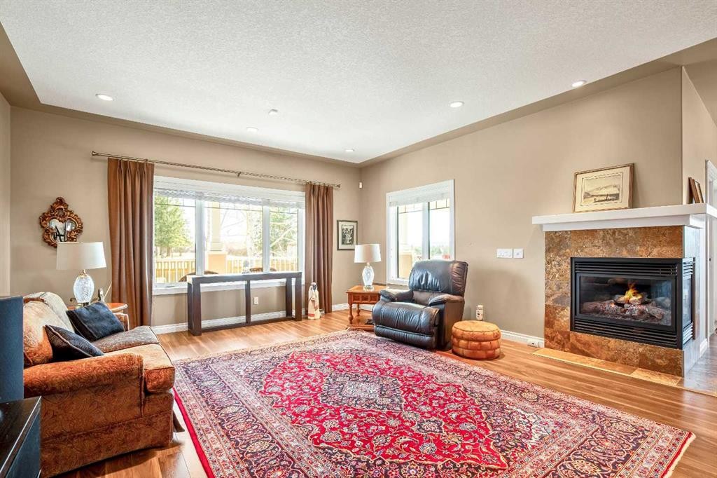 









341


1

Avenue Southeast,
Diamond Valley,




AB
T0L 0H0

