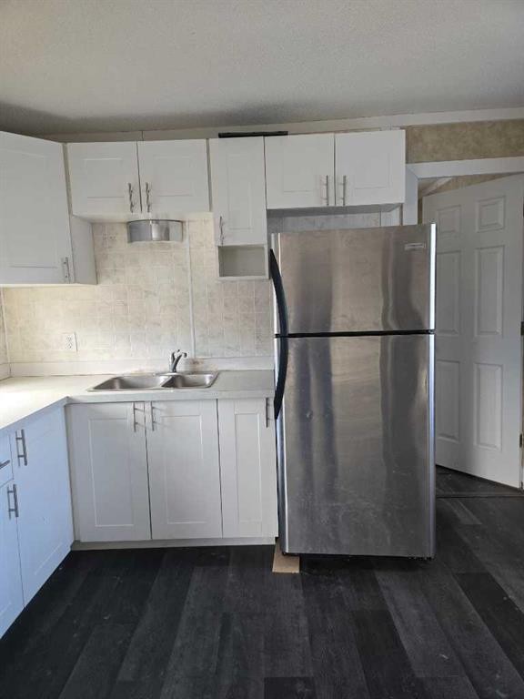 









6220


17

Avenue Southeast, 142,
Calgary,




AB
T2A 0W6

