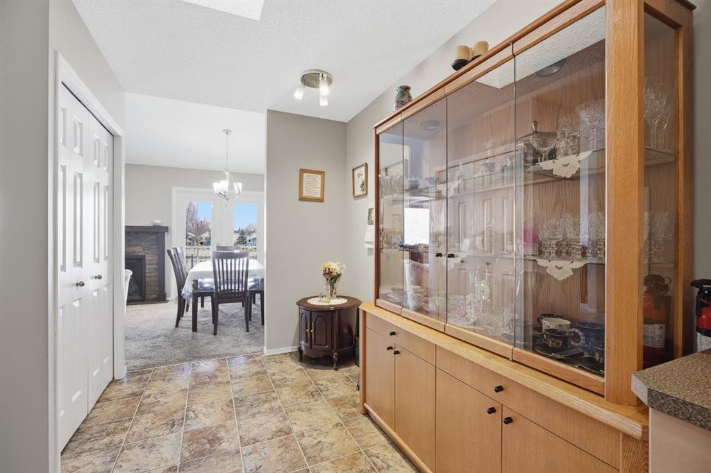 









216


Valley Ridge

Heights Northwest,
Calgary,




AB
T3B 5T3

