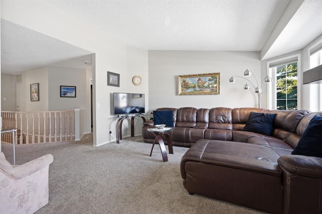 









216


Valley Ridge

Heights Northwest,
Calgary,




AB
T3B 5T3

