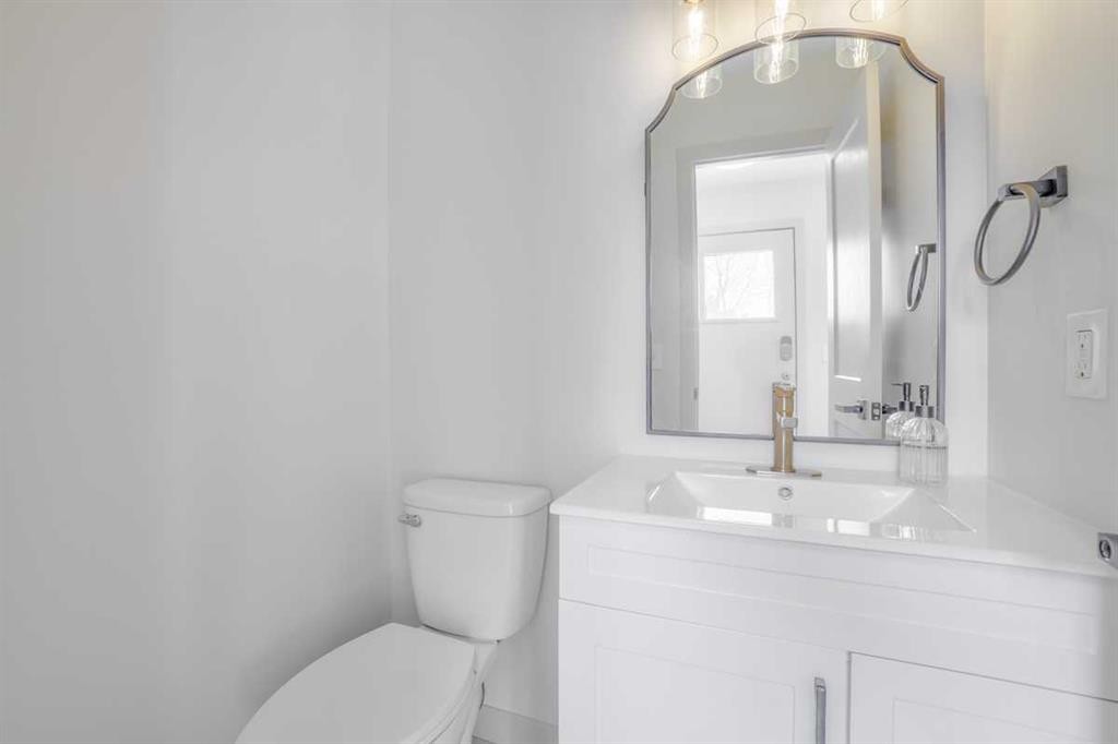 









264


Cedarwood

Park Southwest,
Calgary,




AB
T2W 5X6

