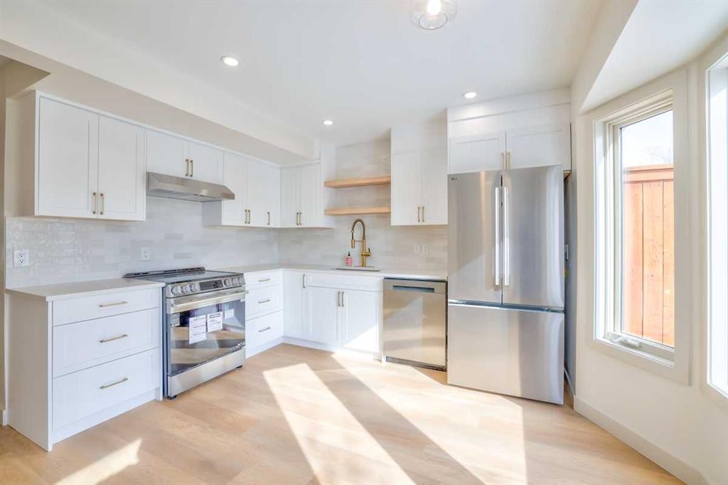 









264


Cedarwood

Park Southwest,
Calgary,




AB
T2W 5X6

