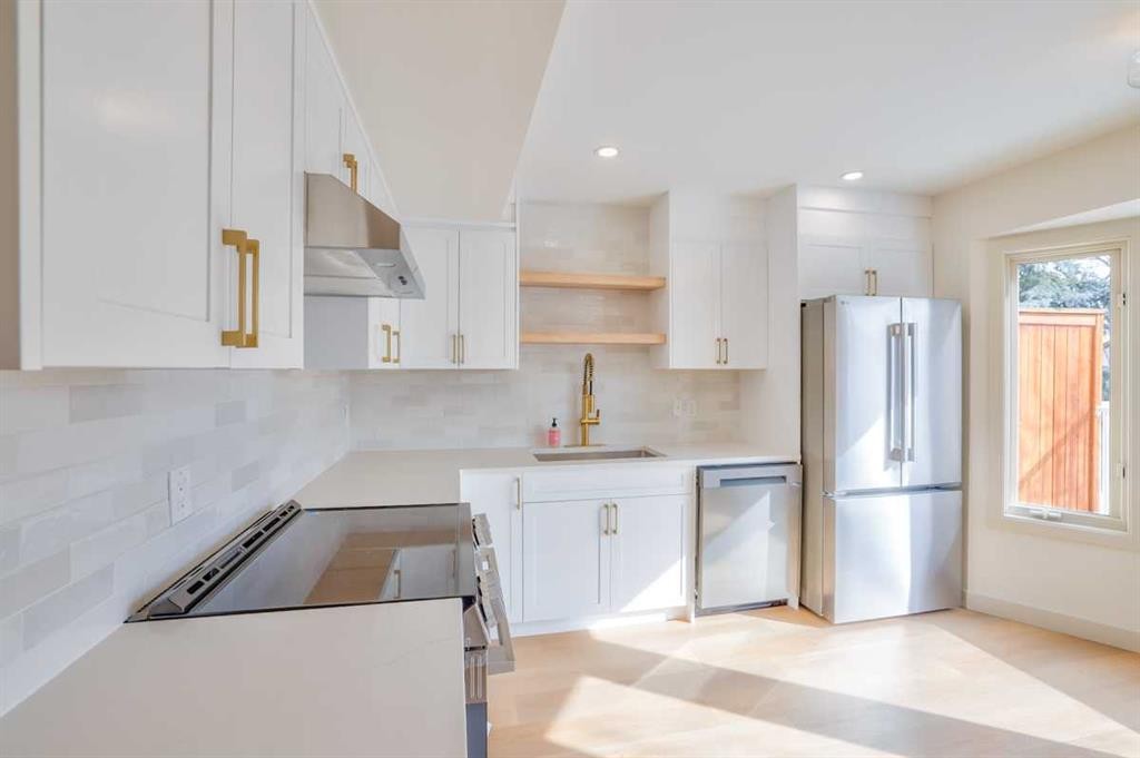 









264


Cedarwood

Park Southwest,
Calgary,




AB
T2W 5X6

