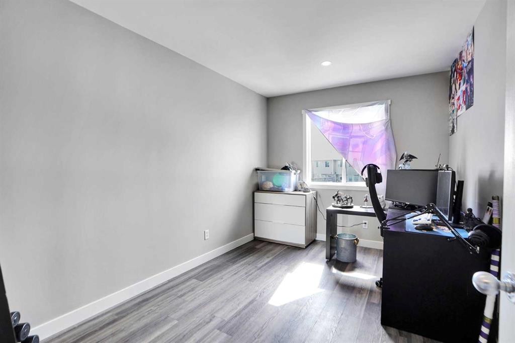 









184


Cramond

Green Southeast,
Calgary,




AB
T3M 1B7

