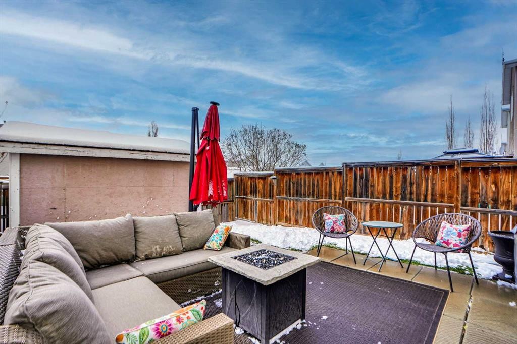 









184


Cramond

Green Southeast,
Calgary,




AB
T3M 1B7

