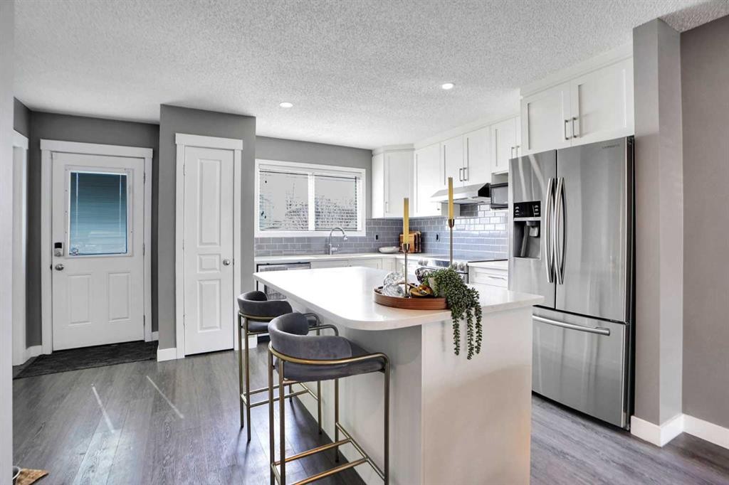 









184


Cramond

Green Southeast,
Calgary,




AB
T3M 1B7

