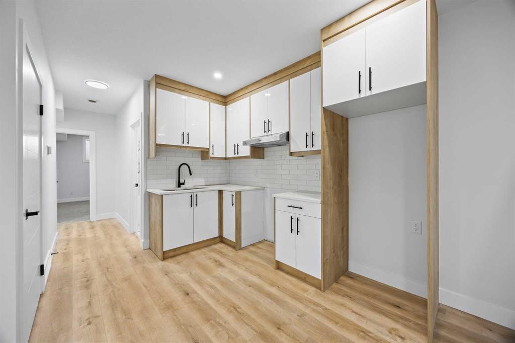 









196


Saddlelake

Manor Northeast,
Calgary,




AB
T3J2L5


