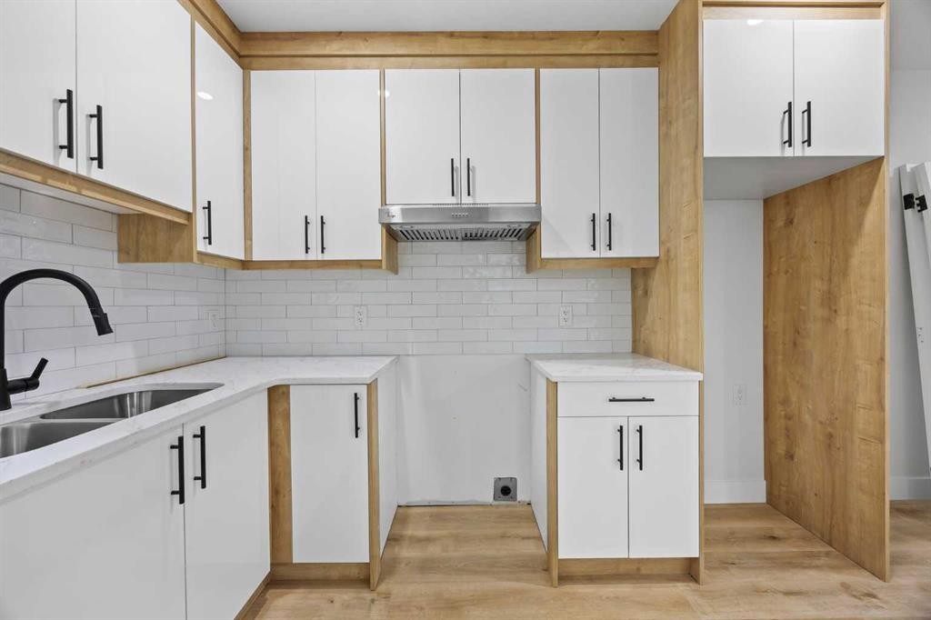 









196


Saddlelake

Manor Northeast,
Calgary,




AB
T3J2L5

