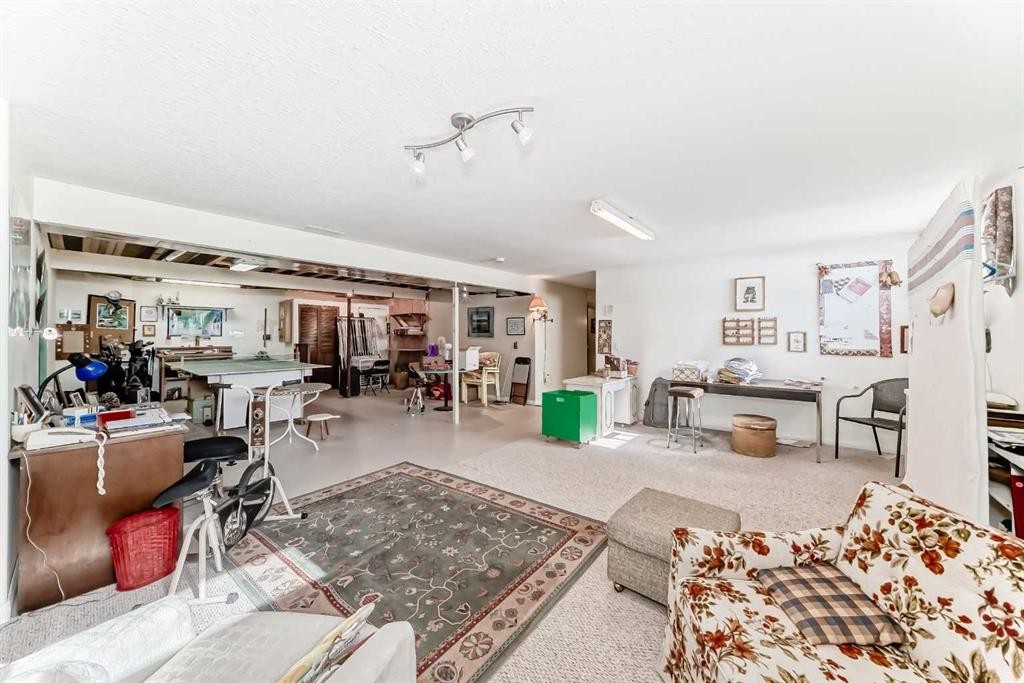 









409


Hope

Bay,
Rural Rocky View County,




AB
T1X1G5

