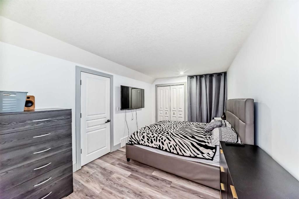 









36


Glamis

Green Southwest, 117,
Calgary,




AB
T3E6V1


