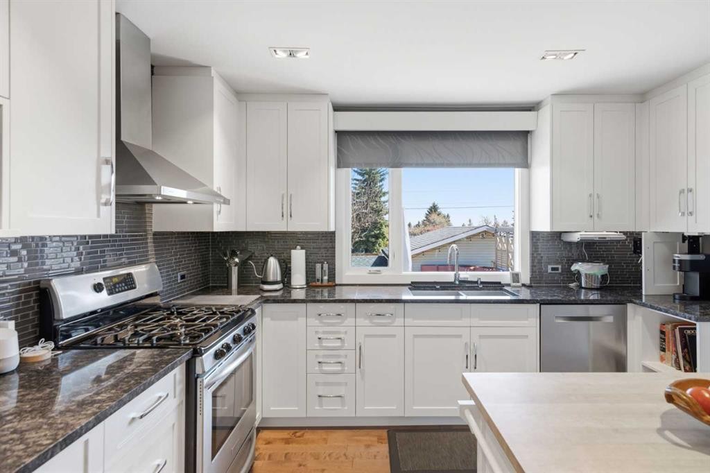 









948


Canaveral

Crescent Southwest,
Calgary,




AB
T2W 1N5

