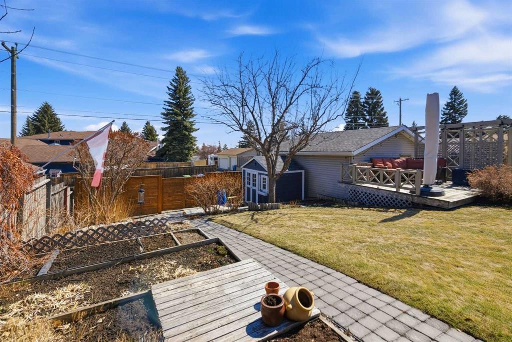 









948


Canaveral

Crescent Southwest,
Calgary,




AB
T2W 1N5

