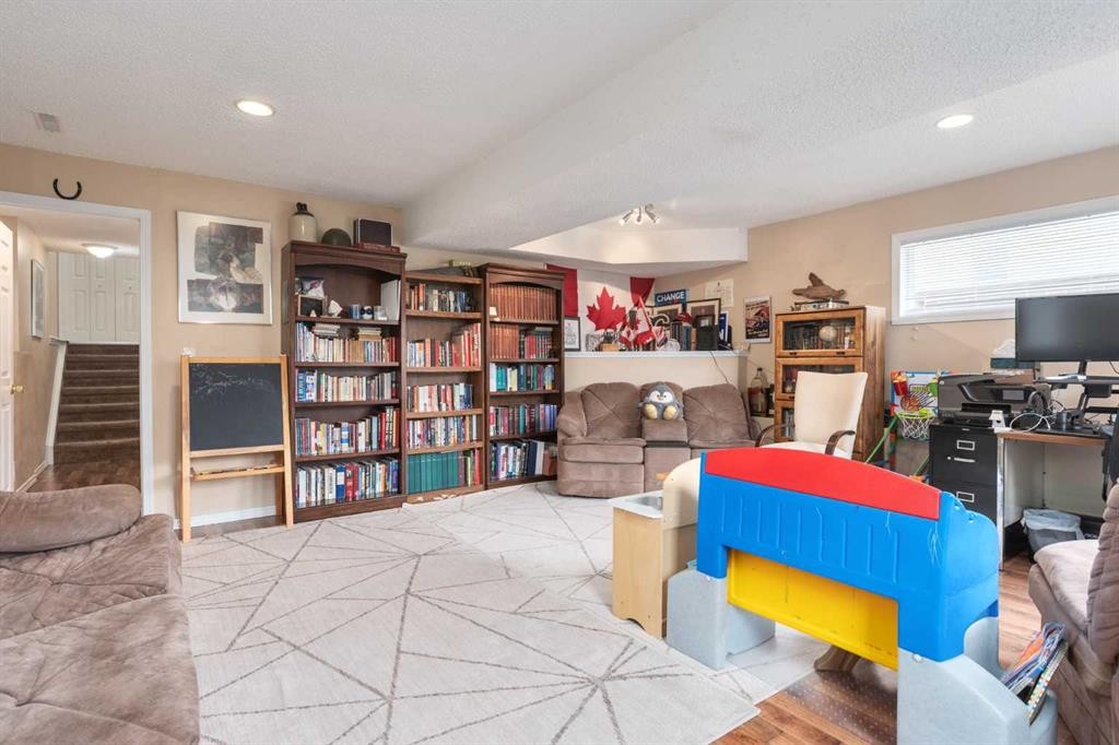 









135


Covewood

Close Northeast,
Calgary,




AB
T3K 4Z8

