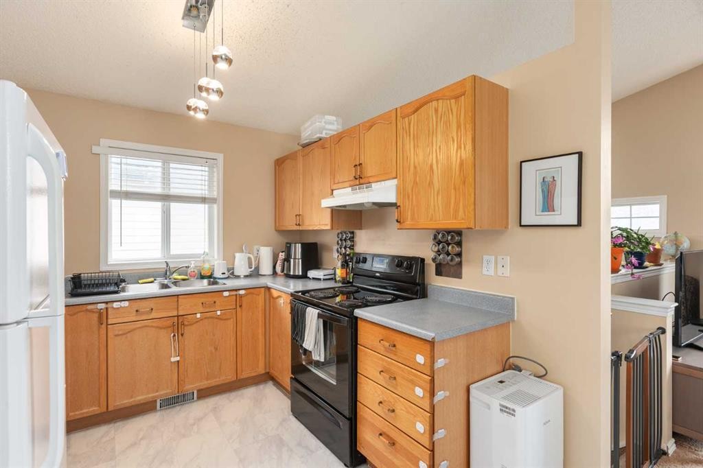 









135


Covewood

Close Northeast,
Calgary,




AB
T3K 4Z8

