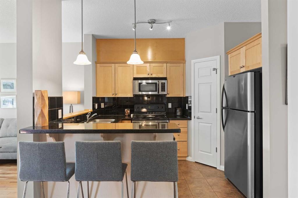 









80


Dyrgas

Gate, 113,
Canmore,




AB
T1W 3M8

