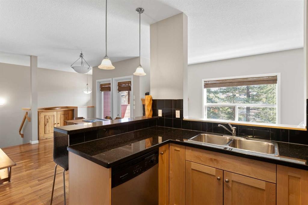 









80


Dyrgas

Gate, 113,
Canmore,




AB
T1W 3M8

