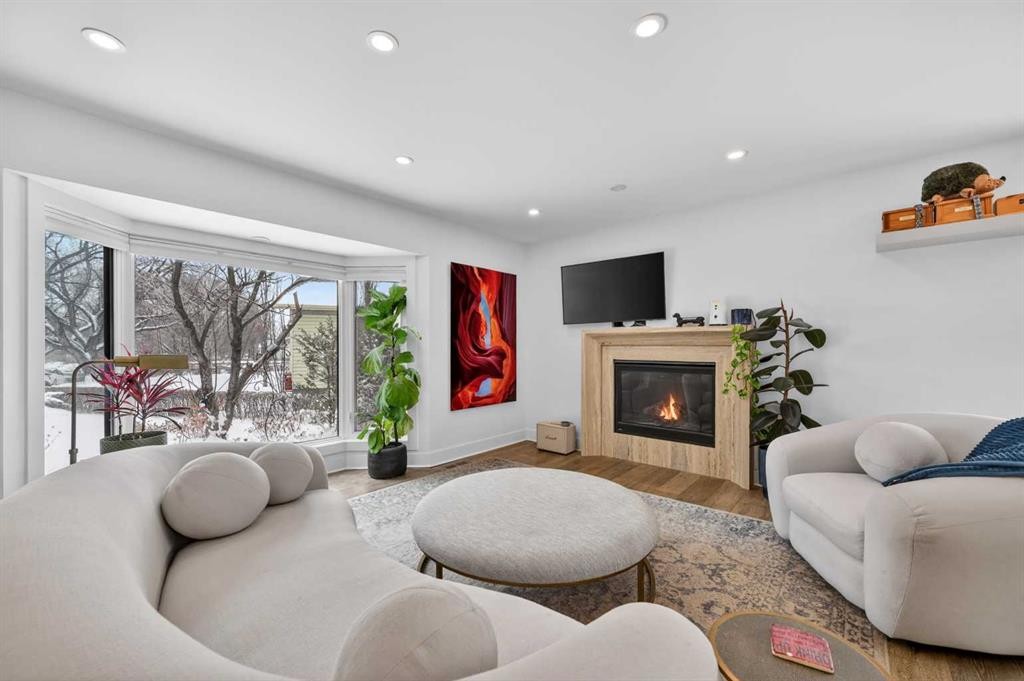 









1423


18

Street Northeast,
Calgary,




AB
T2V 4V8

