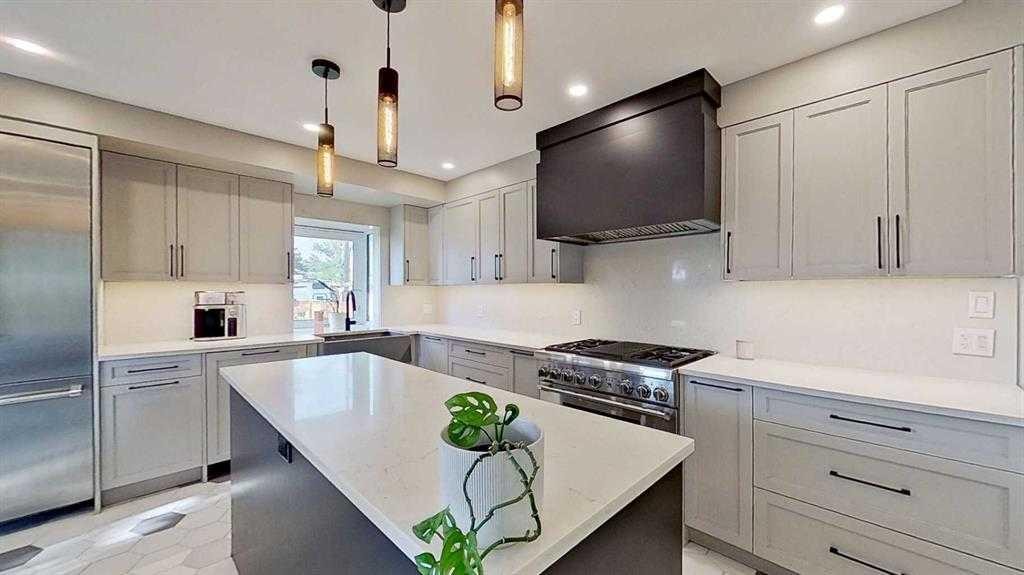 









1423


18

Street Northeast,
Calgary,




AB
T2V 4V8

