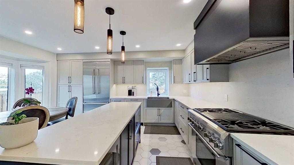 









1423


18

Street Northeast,
Calgary,




AB
T2V 4V8


