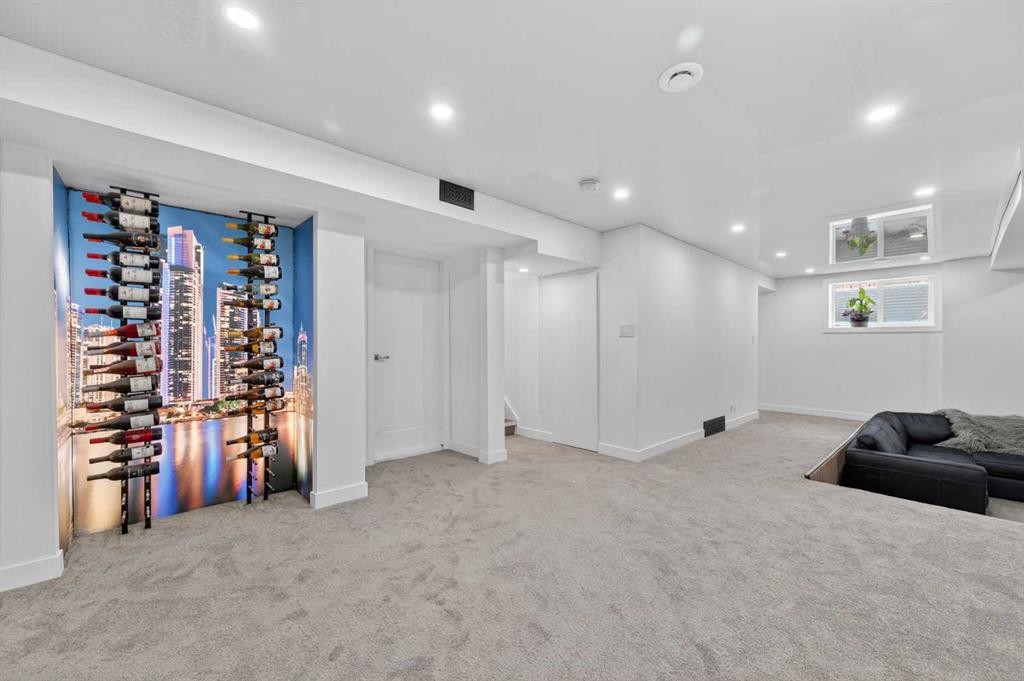 









1423


18

Street Northeast,
Calgary,




AB
T2V 4V8

