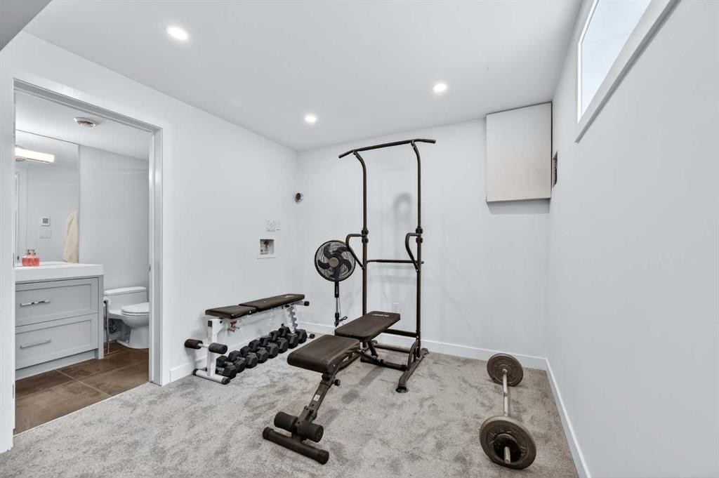 









1423


18

Street Northeast,
Calgary,




AB
T2V 4V8

