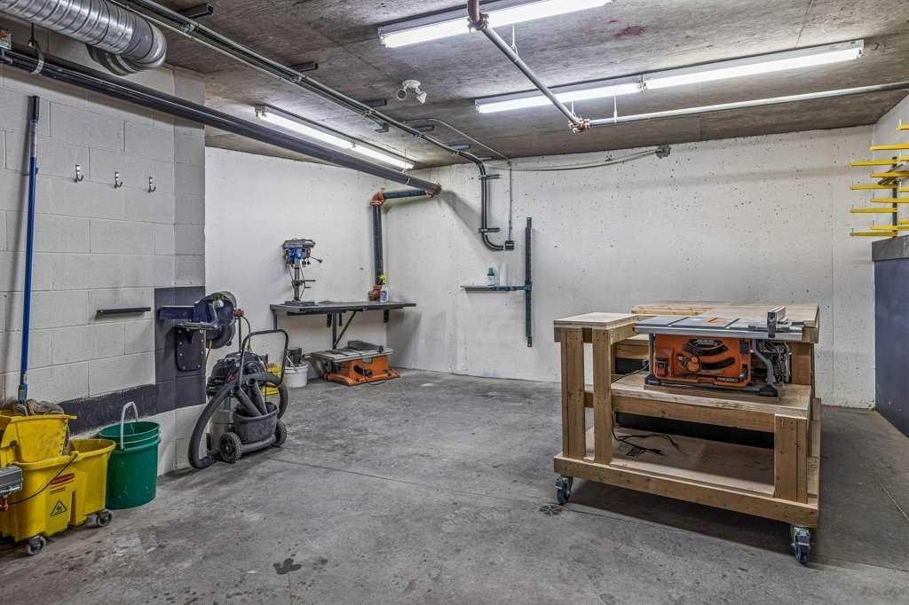 









300


Palliser

Lane, 201,
Canmore,




AB
T1W0H5

