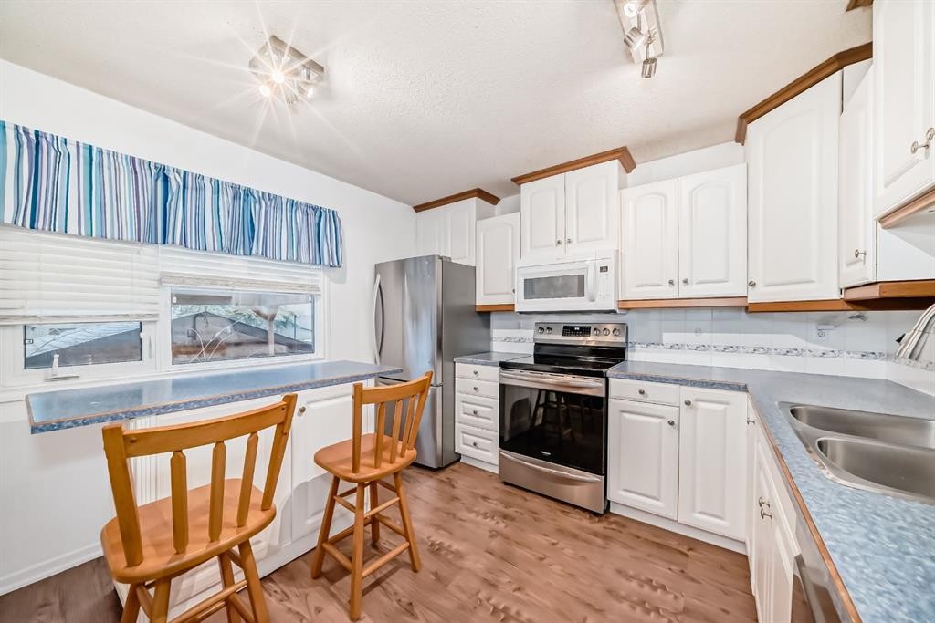 









255


Falshire

Way Northeast,
Calgary,




AB
T3J 2B3


