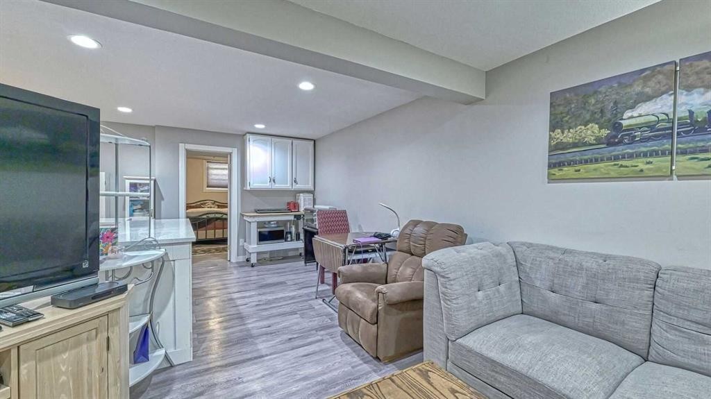 









64


Midglen

Drive Southeast,
Calgary,




AB
T2X 1G7

