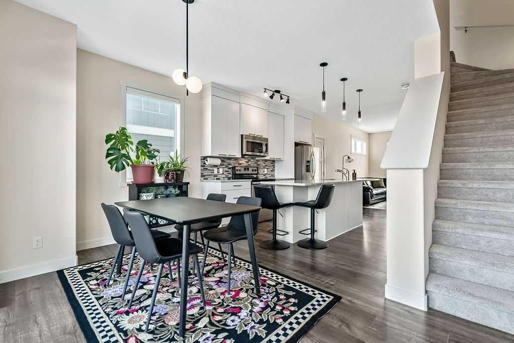 









1617


Symons Valley

Parkway Northwest,
Calgary,




AB
T3P 0R9

