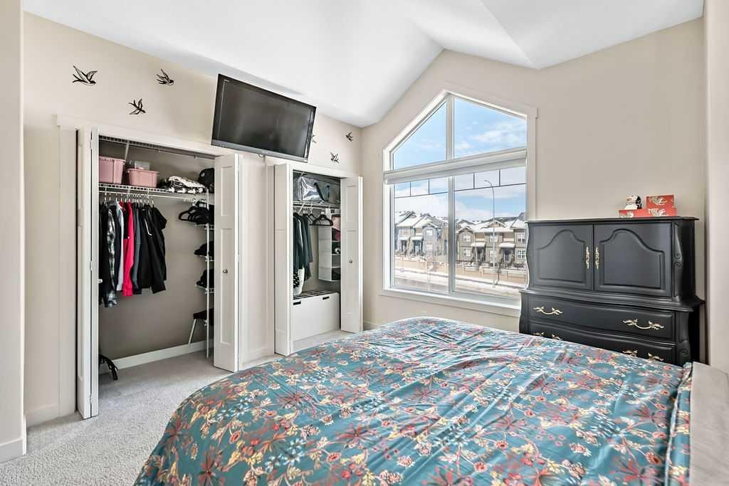 









1617


Symons Valley

Parkway Northwest,
Calgary,




AB
T3P 0R9

