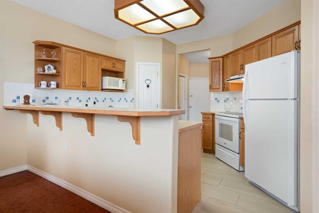 









2107


Patterson

View Southwest, .,
Calgary,




AB
T3H 3J9

