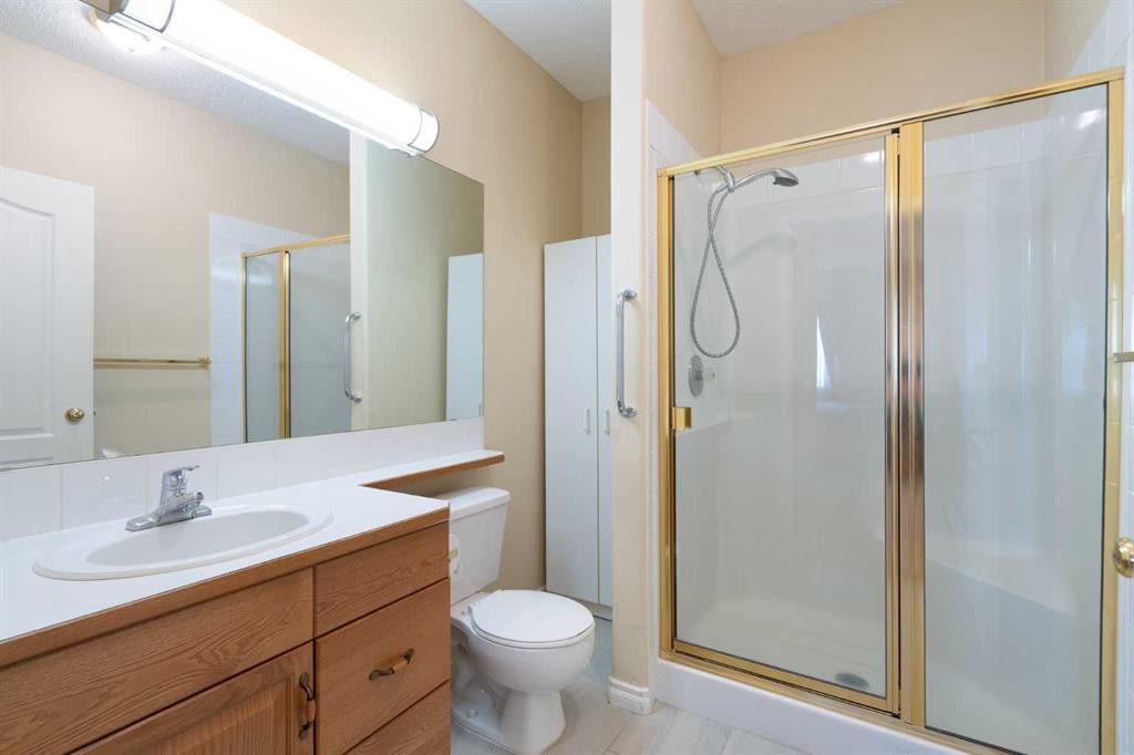 









2107


Patterson

View Southwest, .,
Calgary,




AB
T3H 3J9

