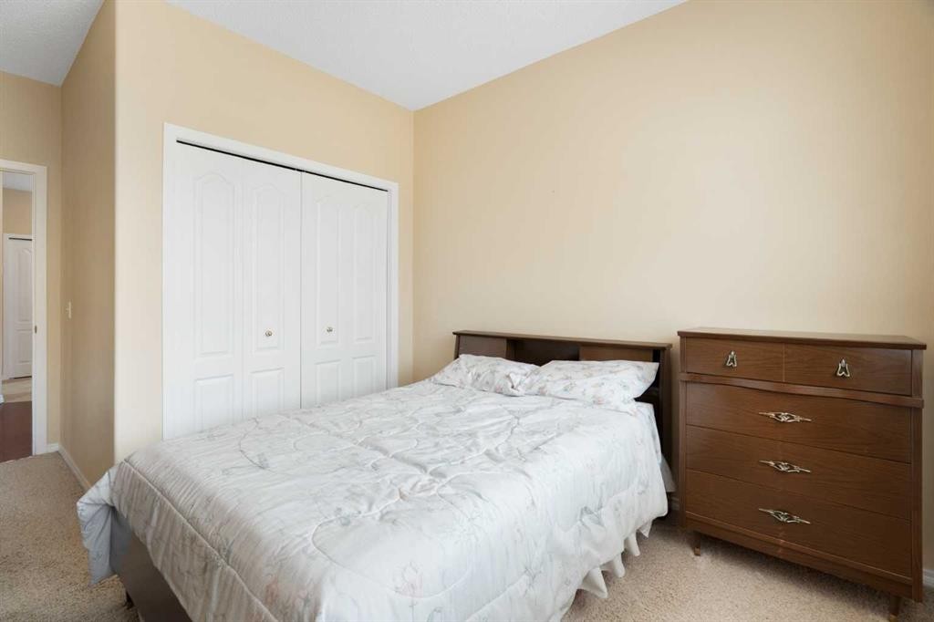 









2107


Patterson

View Southwest, .,
Calgary,




AB
T3H 3J9

