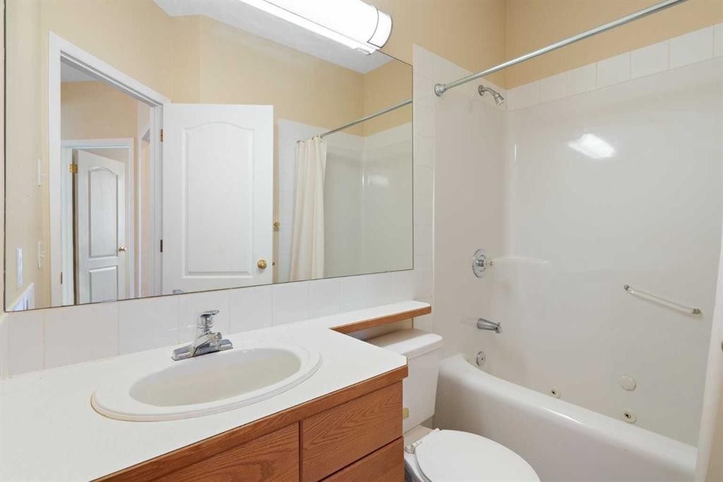 









2107


Patterson

View Southwest, .,
Calgary,




AB
T3H 3J9


